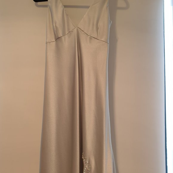 Matthew Eager in shimmery pale green - Size 8 - Picture 7 of 11